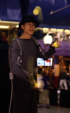 Wired for sound! The high-tech Juggling Jukebox.